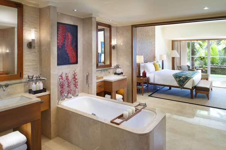 Room 3 of 142