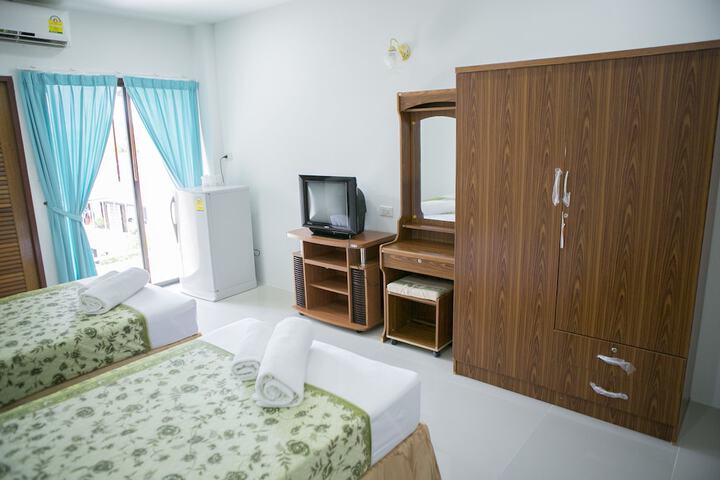 Room 14 of 42