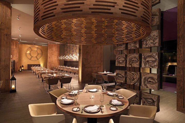 Dining 93 of 177