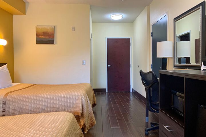 2 Double Beds (2 of 7)