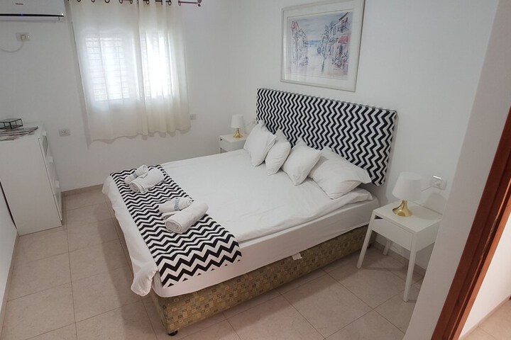 Room 9 of 38