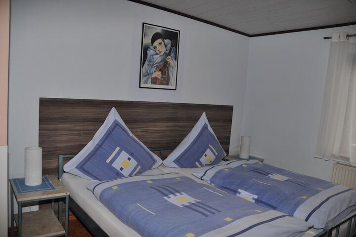 Room 4 of 29
