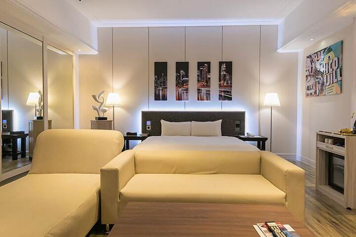 Room 100 of 216