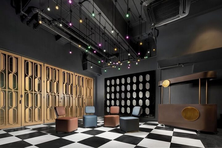 Guest Lobby