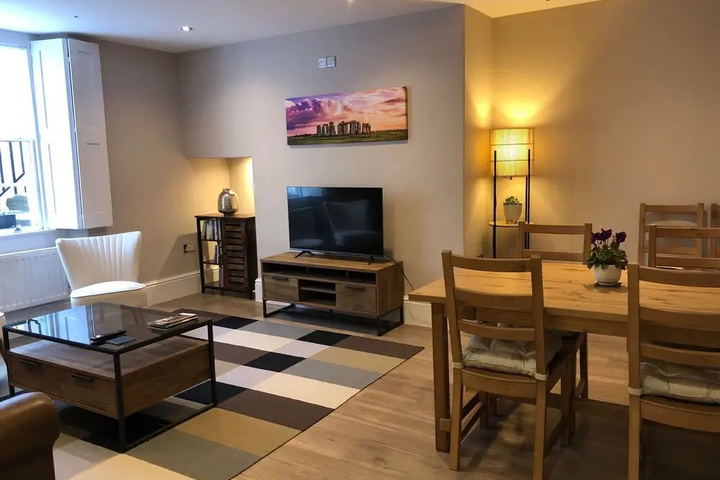 Room 3 of 12
