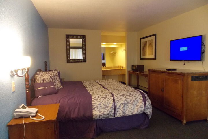 Room 40 of 128
