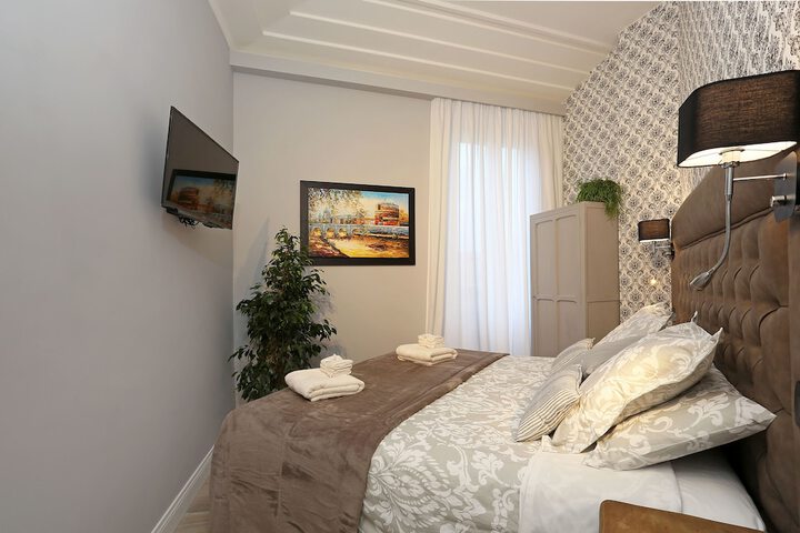 Room 19 of 40