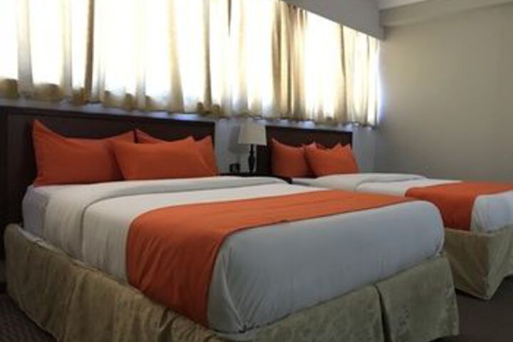 Room 12 of 46