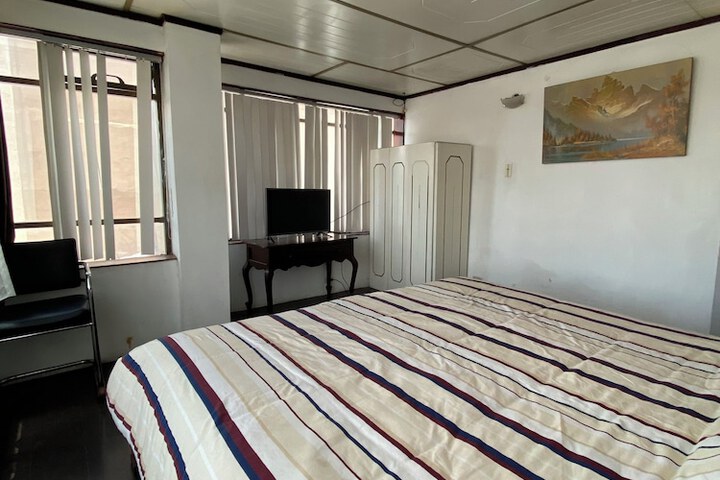 Room 17 of 53