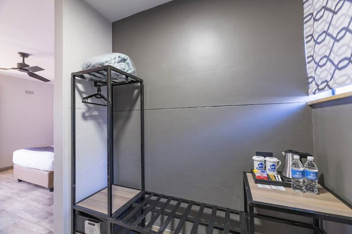 Room 6 of 26