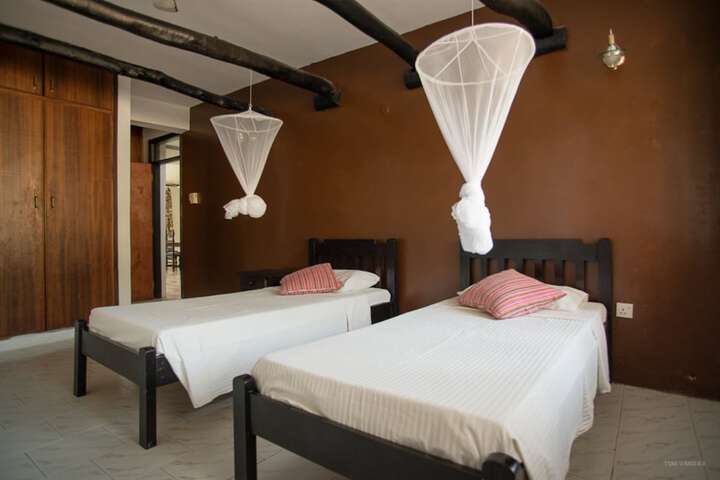 Room 5 of 43