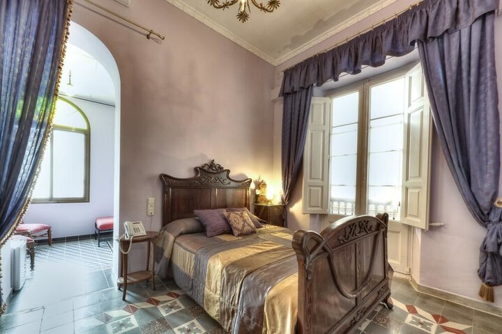 Room 15 of 53