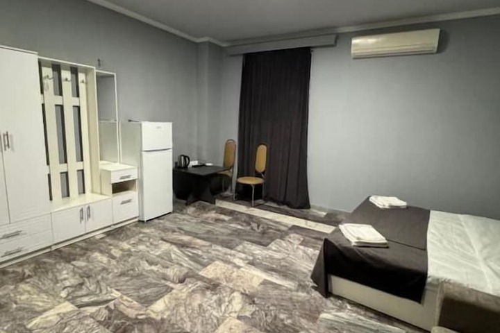 Room 5 of 30