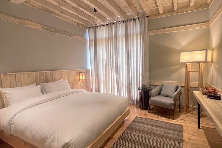 Room 3 of 54