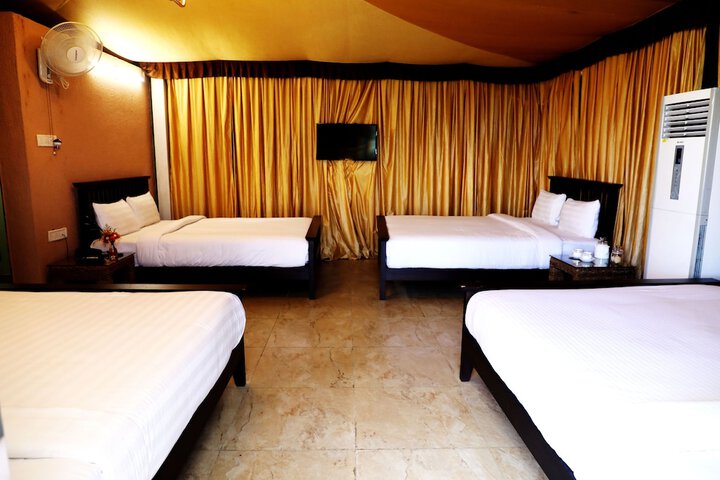 Room 7 of 34