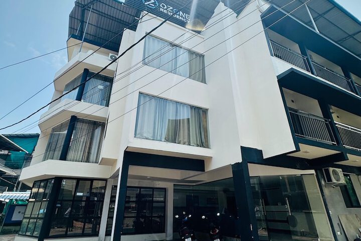 Hotel 11 of 11