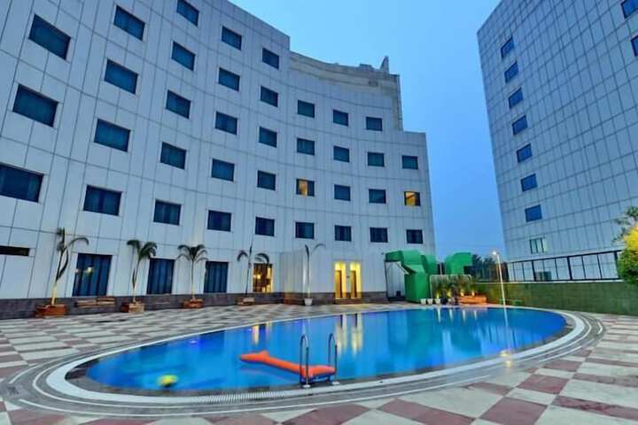 Hotel 16 of 16