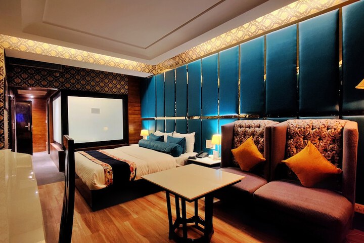 Room 19 of 43