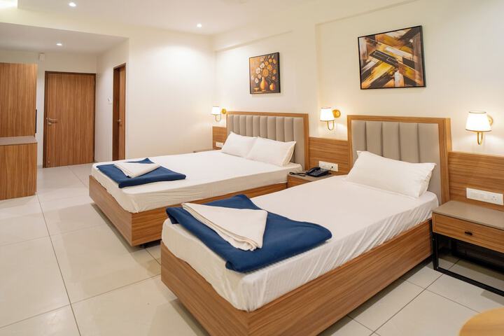 Room 5 of 25