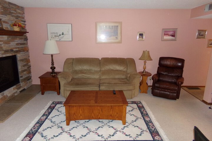 Room 9 of 36