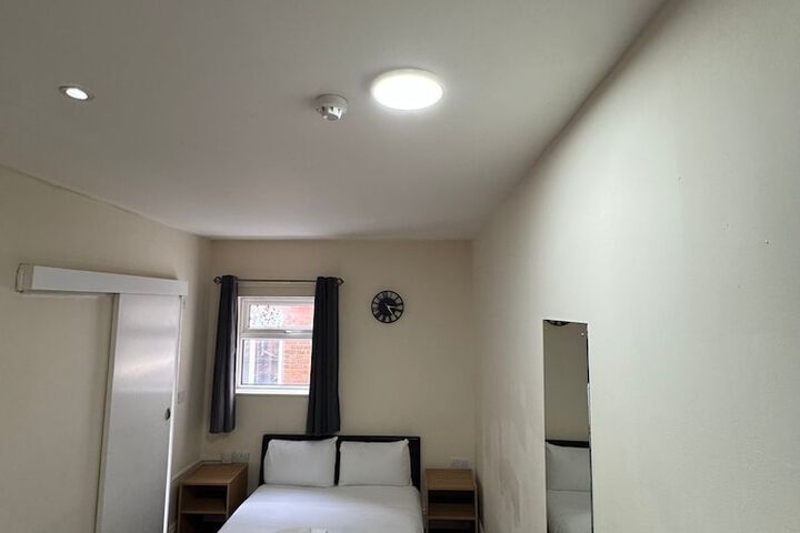 Room 37 of 71