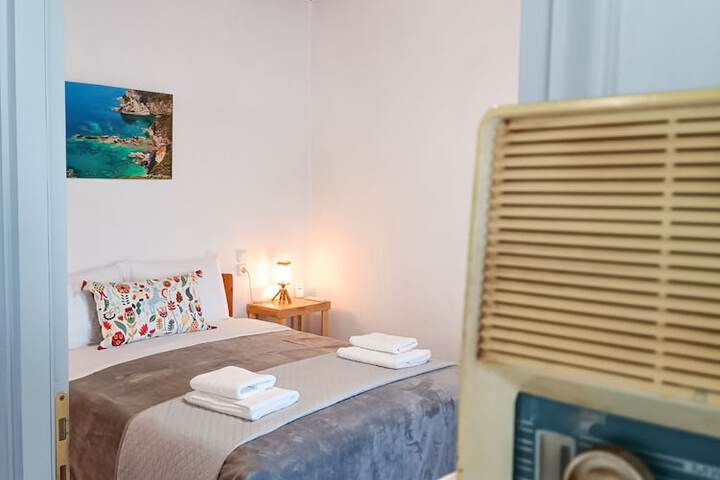 Room 6 of 44