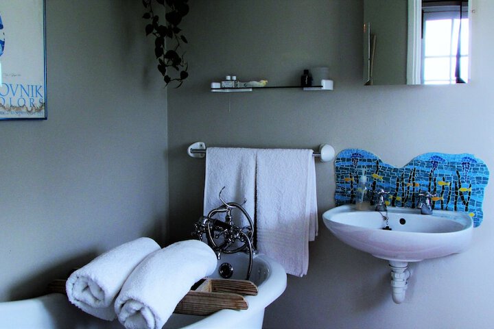 Room 28 of 29