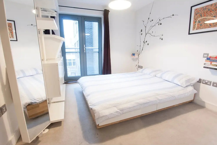 Elegant Modern Flat in Central London For 4
