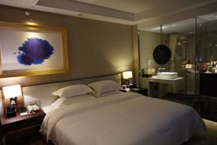 Room 40 of 56