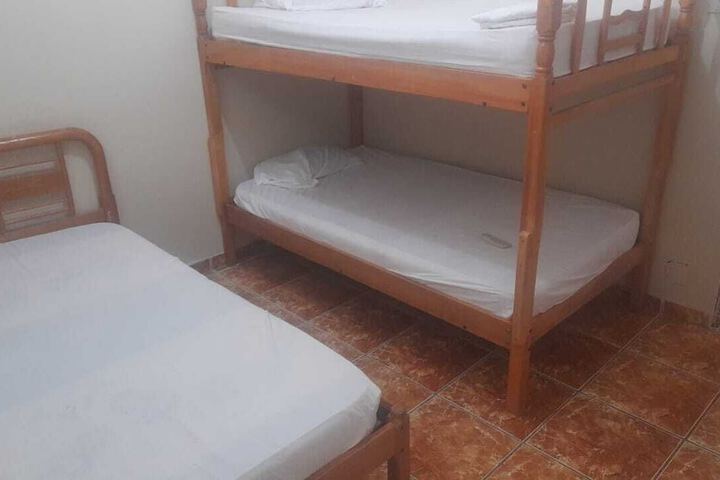 Room 5 of 7