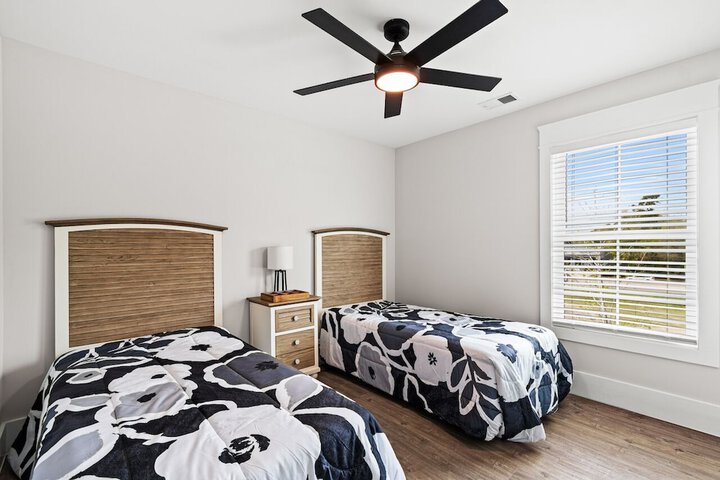 Room 396 of 759