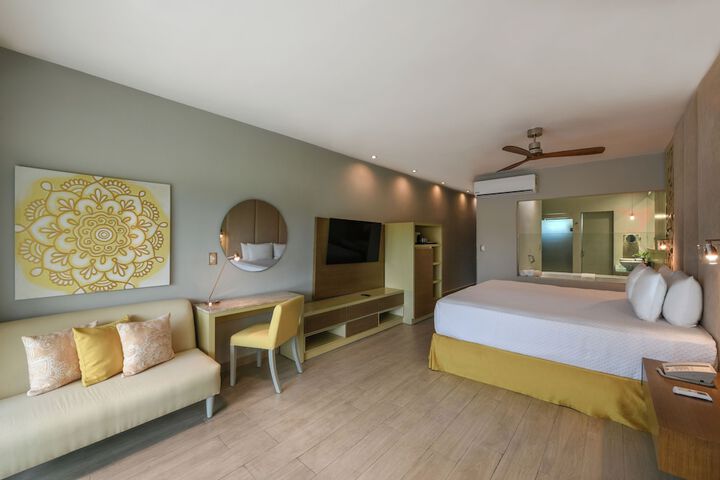 Room 16 of 51