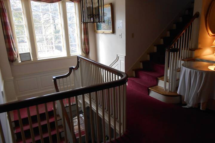 Hotel Interior 4 of 16