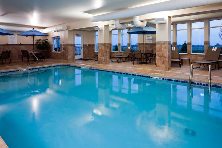 Pool 22 of 56