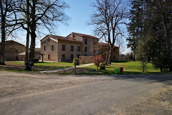 Hotel 7 of 44
