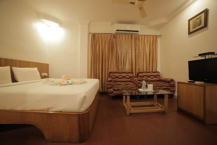 Room 7 of 35