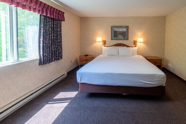 Room 12 of 30