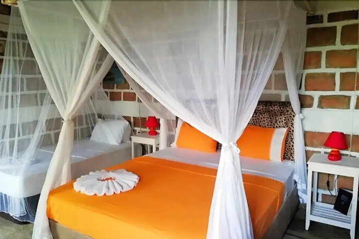 Room 5 of 21