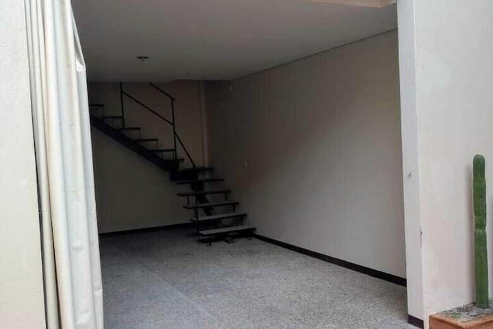 Room 2 of 16