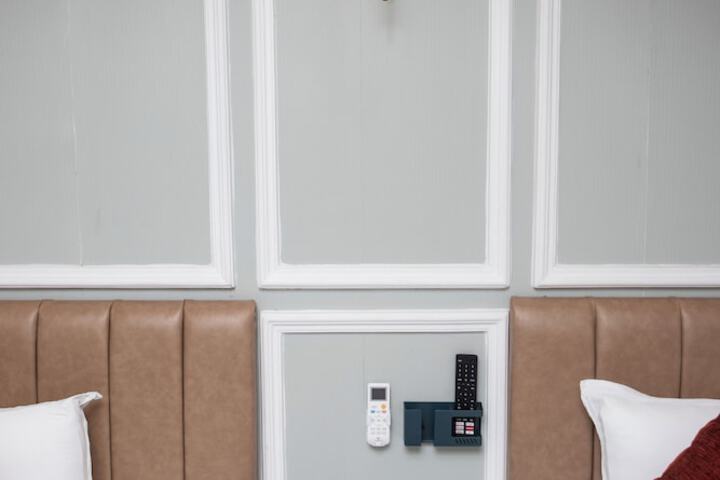 Room 26 of 75