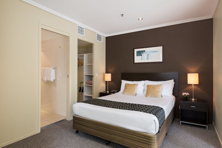 Room 12 of 65