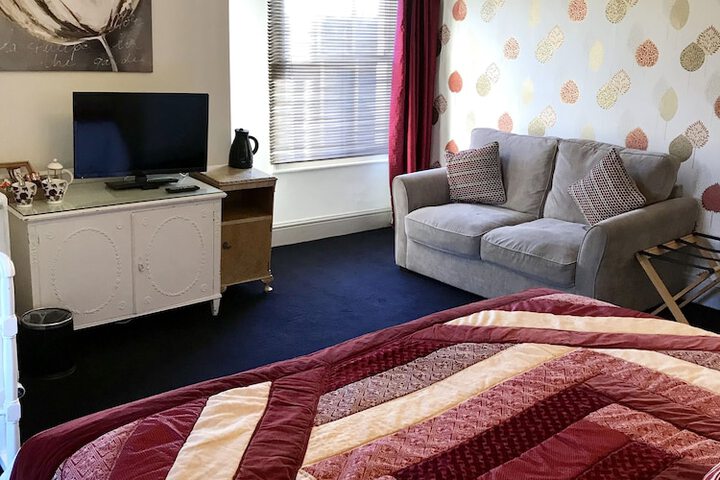 Room 5 of 35