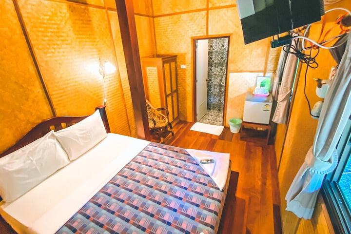 Room 8 of 44