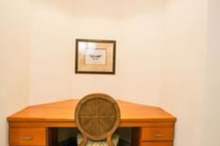 Room 19 of 27