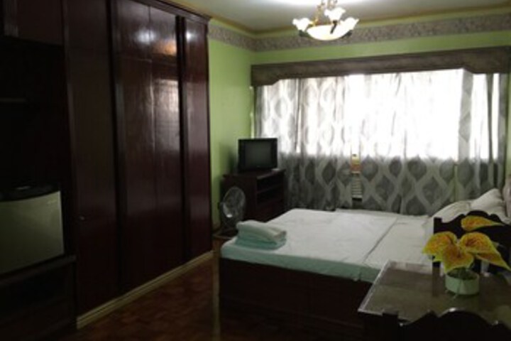 Room 31 of 103