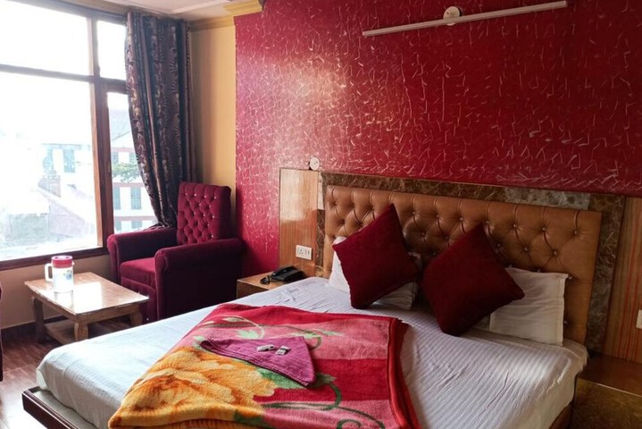 Room 12 of 21