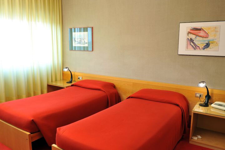 Room 18 of 30