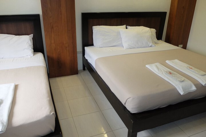 Room 10 of 82
