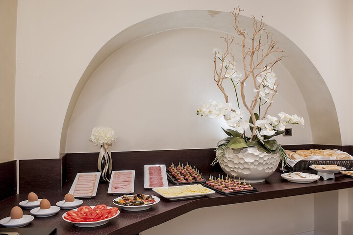 Dining 86 of 110
