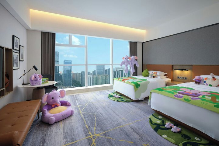 Room 29 of 136